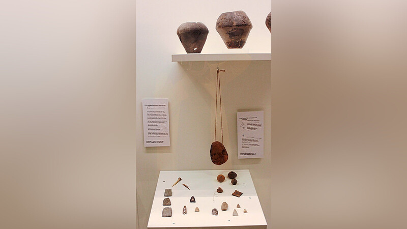 Fundstücke der "Münchshöfener Kultur" sind in dem kleinen Museum zu sehen.