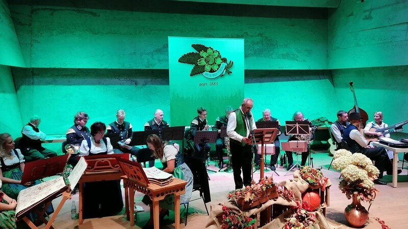 Einen wundervollen Musikgenuss schenkten die Musiker im von Markus Kerner und der Blaibacher Wald-Vereinssektion organisierten Volksmusikabend dem voll besetzten Blaibacher Konzerthaus.