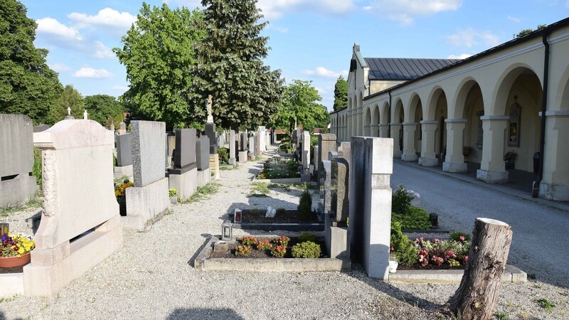 Der bestehende Moosburger Friedhof. Hier könnte sich die muslimische Gemeinde Bestattungen nach muslimischen Ritus vorstellen, aber auf einem eigenen Grabfeld.
