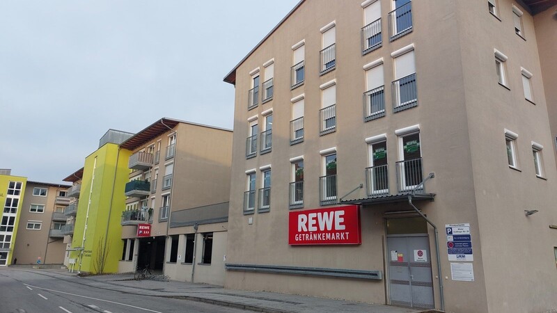 Der Rewe in der Bachstraße ist zentral gelegen, und auch für ältere Bürger gut zu erreichen. Doch Ende Mai macht er dicht.