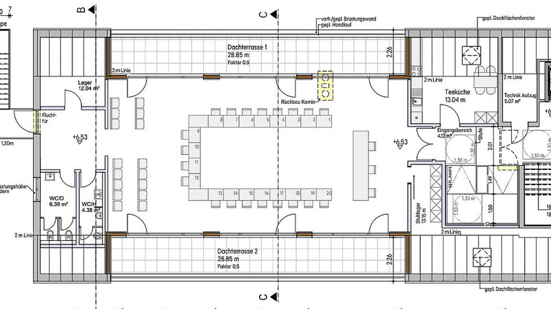 So soll das zukünftige Dachgeschoss einmal aussehen: Neben dem neuen Sitzungssaal sind dort zwei Dachterrassen, ein Lagerraum, WCs und eine Teeküche eingeplant.