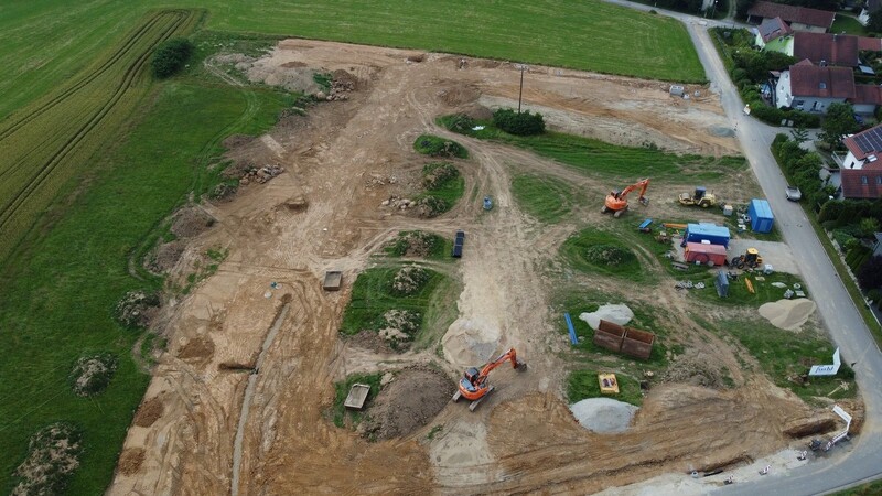 Das neue Baugebiet in Blaibach nimmt Form an, 15 Bauplätze gibt es zu vergeben.