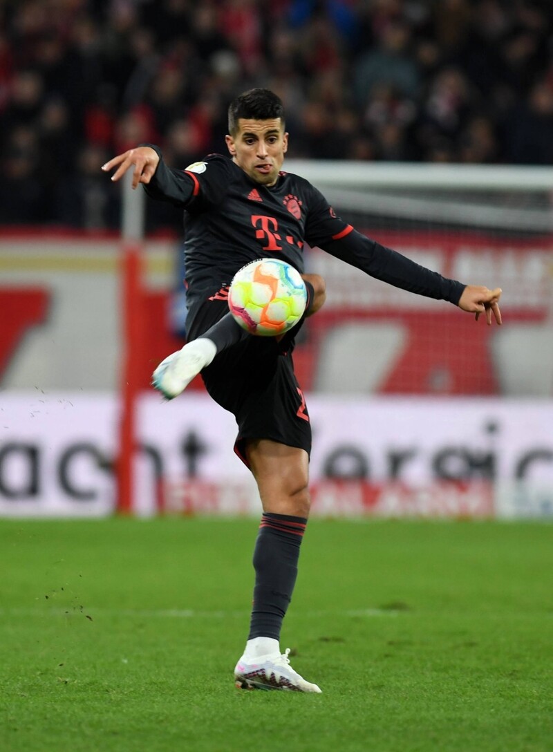 Überragender Einstand in Mainz: Bayerns Cancelo bereitet beim 4:0-Sieg ein Tor vor und zeigt insgesamt eine Top-Leistung. 