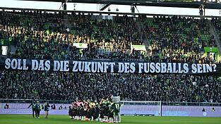 Die organisierten Fans wehren sich gegen geplante Maßnahmen durch die Politik. Die organisierten Fans wehren sich gegen geplante Maßnahmen durch die Politik.