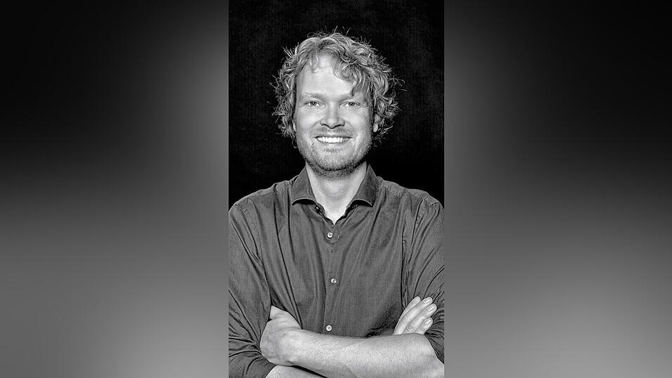 Christian Kroiß, derzeit noch Chef beim Gasthof Zeidlmaier in Rohrbach, bedauert die Entscheidung, will aber 'Frieden mit den Nachbarn'. Christian Kroiß, derzeit noch Chef beim Gasthof Zeidlmaier in Rohrbach, bedauert die Entscheidung, will aber 'Frieden mit den Nachbarn'.