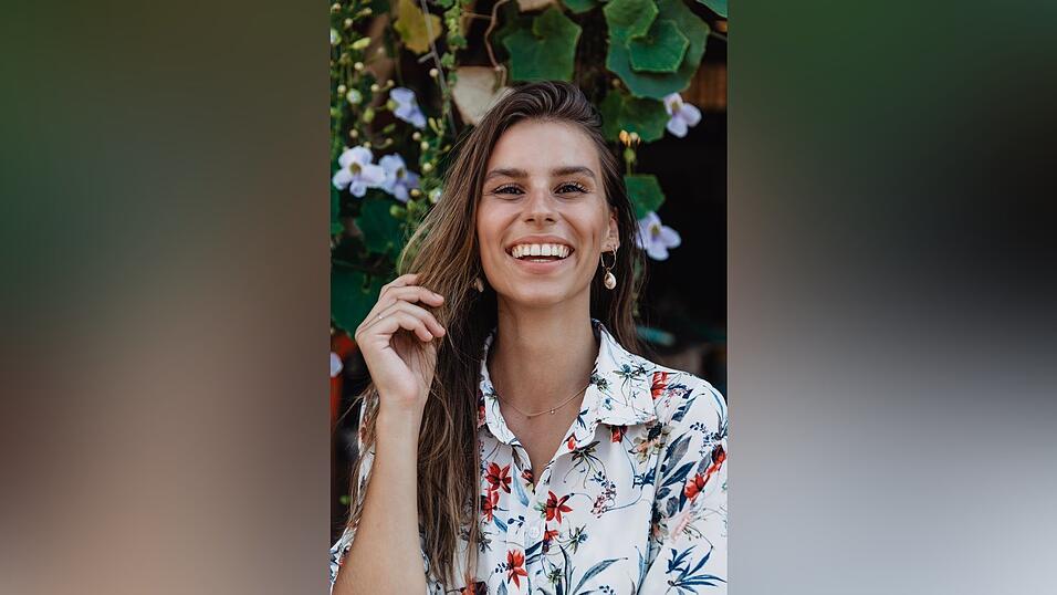 Lea Herdt aus Regensburg möchte bei 'The Voice of Germany' durchstarten. Lea Herdt aus Regensburg möchte bei 'The Voice of Germany' durchstarten.