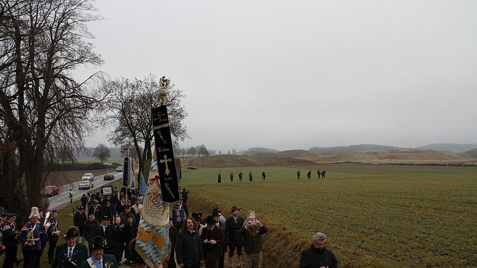 Zum 41. Mal trafen sich am Samstag Patrioten und Königstreue zum Winterpatriotentreffen. (Foto: Katharina Baumeister) Zum 41. Mal trafen sich am Samstag Patrioten und Königstreue zum Winterpatriotentreffen. (Foto: Katharina Baumeister)