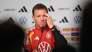 Julian Nagelsmann spricht bei der Pressekonferenz vor dem Slowakei-Spiel. Julian Nagelsmann spricht bei der Pressekonferenz vor dem Slowakei-Spiel.