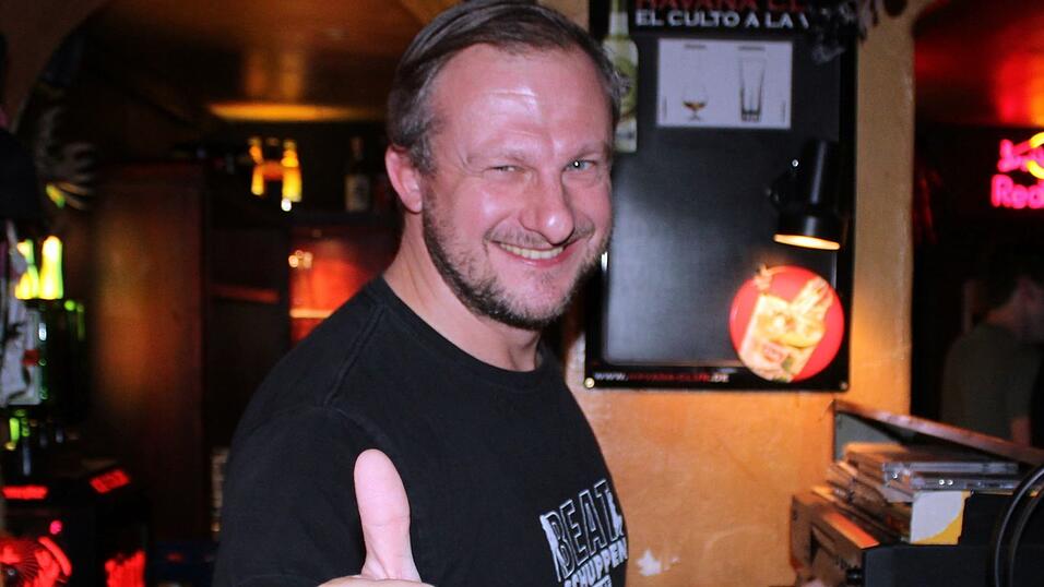 19 Jahre Beatschuppen Landshut! Das wurde am Freitag mit einer Schlagerparty gefeiert. 19 Jahre Beatschuppen Landshut! Das wurde am Freitag mit einer Schlagerparty gefeiert.