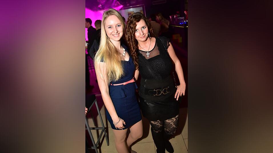 Im Stars wurde wurde wieder getanzt und gefeiert, bis das Licht anging. Im Stars wurde wurde wieder getanzt und gefeiert, bis das Licht anging.