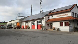 Ein Schmuckstücksoll das sanierte und erweiterte Feuerwehrhaus in Niederkam werden. Ein Schmuckstücksoll das sanierte und erweiterte Feuerwehrhaus in Niederkam werden.