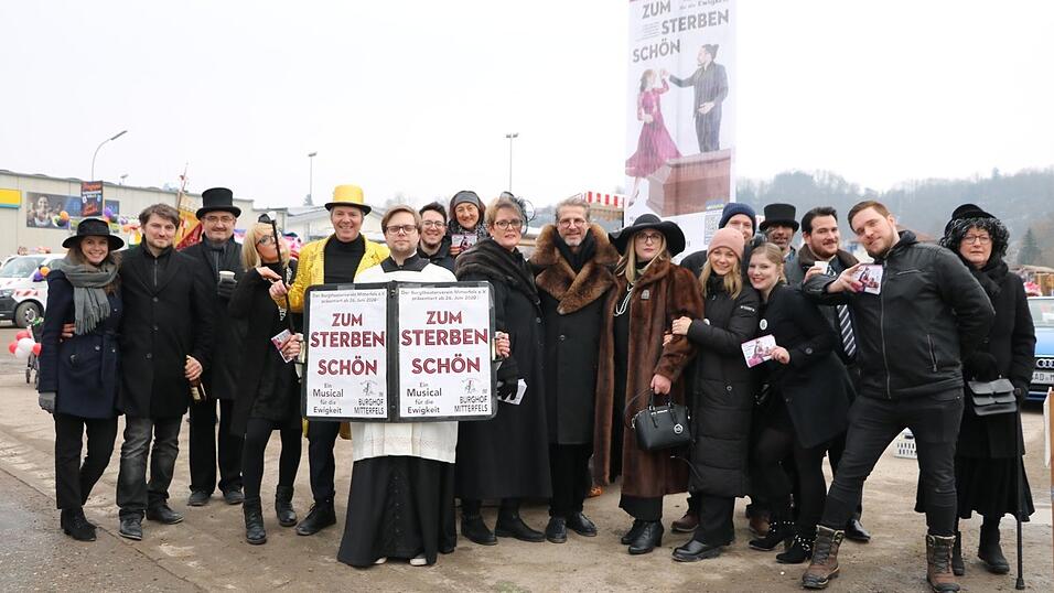 Beim Bogener Faschingsumzug war einiges geboten. Beim Bogener Faschingsumzug war einiges geboten.