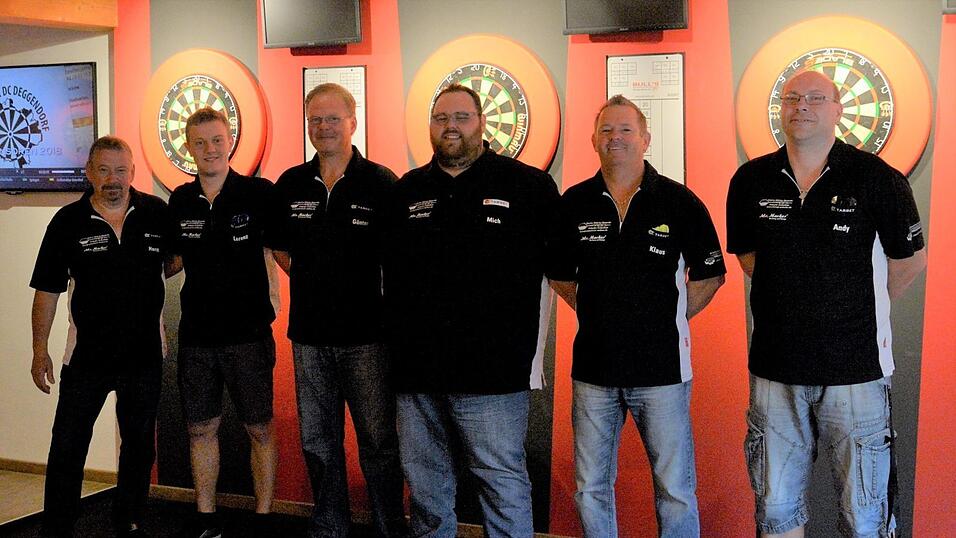 Ruhige Hand, kühler Kopf - beim Darts kommt es nicht nur auf das Werfen an. Ruhige Hand, kühler Kopf - beim Darts kommt es nicht nur auf das Werfen an.