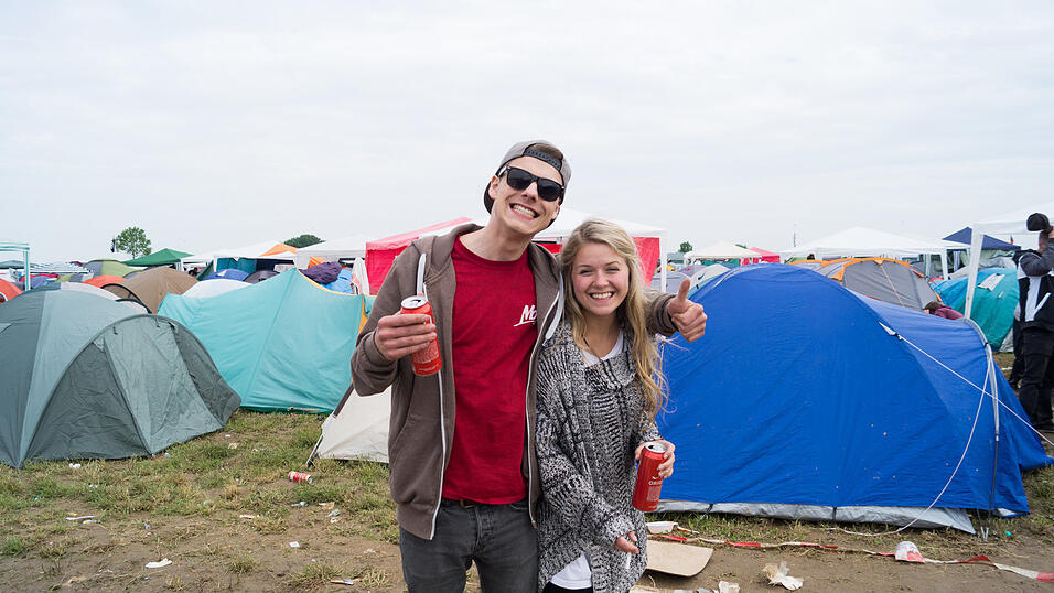 Mal mehr und mal weniger ausgewogen: Frühstück am Pfingst-Open-Air. Aufgenommen am Samstag von Regina Hölzel Mal mehr und mal weniger ausgewogen: Frühstück am Pfingst-Open-Air. Aufgenommen am Samstag von Regina Hölzel