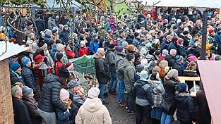 Am kommenden Wochenende findet der Christkindlmarkt im Hirschberger-Hof statt. Am kommenden Wochenende findet der Christkindlmarkt im Hirschberger-Hof statt.