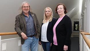 Informierten über aktuelle Themen aus dem Amtsgericht Freising (v. l.): stellvertretender Direktor Manfred Kastlmeier, Geschäftsleiterin Antje Pavlovic und Direktorin Nicole Selzam. Informierten über aktuelle Themen aus dem Amtsgericht Freising (v. l.): stellvertretender Direktor Manfred Kastlmeier, Geschäftsleiterin Antje Pavlovic und Direktorin Nicole Selzam.