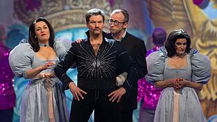 Koalitionsverhandlungen per Wadl-Probe - auf dem Nockherberg fiel die Wahl von CDU-Chef Merz auf die SPD auch nur dank CSU-Chef Söder. Koalitionsverhandlungen per Wadl-Probe - auf dem Nockherberg fiel die Wahl von CDU-Chef Merz auf die SPD auch nur dank CSU-Chef Söder.