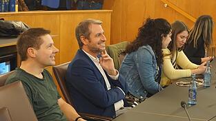 Warten auf die Ergebnisse. Warten auf die Ergebnisse.