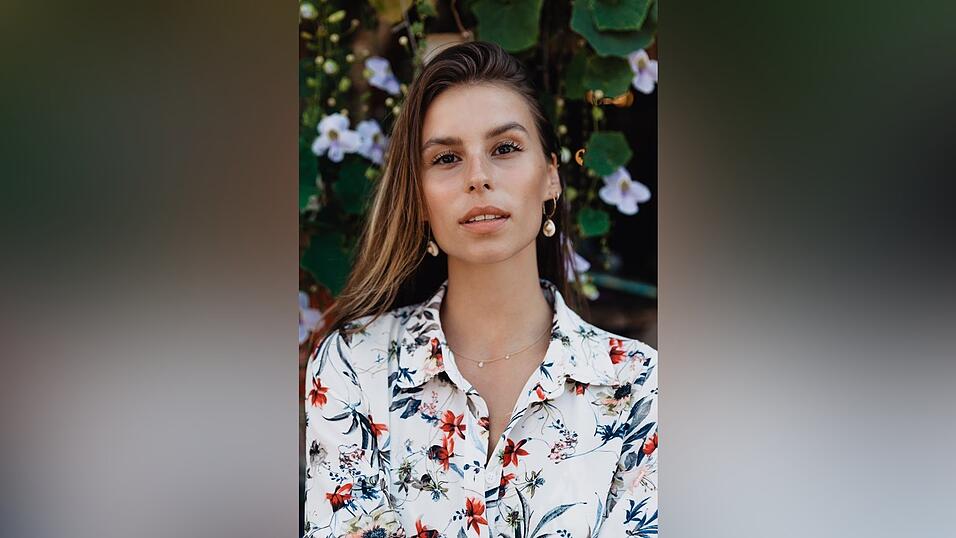 Lea Herdt aus Regensburg möchte bei 'The Voice of Germany' durchstarten. Lea Herdt aus Regensburg möchte bei 'The Voice of Germany' durchstarten.