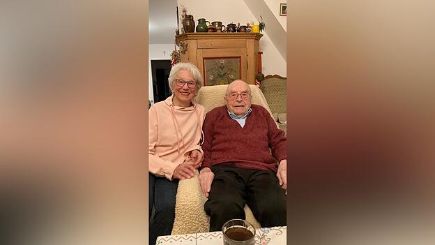 Heute leben beide in einer seniorengerechten Wohnung. Heute leben beide in einer seniorengerechten Wohnung.