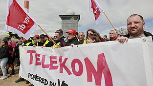 Am Montag, 06.05.2024 und am Dienstag, 07.05.2024 finden Warnstreiks statt - auch in Streiklokalen in Ostbayern. (Symbolbild) Am Montag, 06.05.2024 und am Dienstag, 07.05.2024 finden Warnstreiks statt - auch in Streiklokalen in Ostbayern. (Symbolbild)