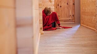 Eine LMU-Studie soll Vorwürfe sexualisierter Gewalt in einem evangelischen Kinderheim in Willmars wissenschaftlich aufarbeiten. (Symbolbild) Eine LMU-Studie soll Vorwürfe sexualisierter Gewalt in einem evangelischen Kinderheim in Willmars wissenschaftlich aufarbeiten. (Symbolbild)