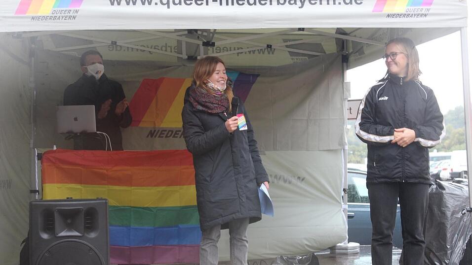 Die Eindrücke vom Christopher Street Day 2020 in Landshut. Die Eindrücke vom Christopher Street Day 2020 in Landshut.