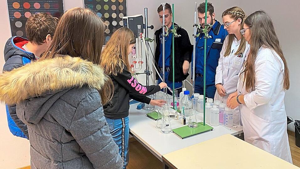 Der letzte Tag der Ausbildung im Landkreis Kelheim fand 2019 statt. Am Buß- und Bettag wird es die dritte Auflage geben. Der letzte Tag der Ausbildung im Landkreis Kelheim fand 2019 statt. Am Buß- und Bettag wird es die dritte Auflage geben.