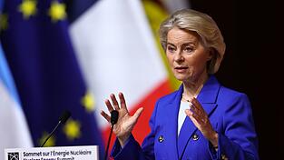 Von der Leyen hat es als einen strategischen Fehler bezeichnet, dass Europa sich von der Kernenergie abgewendet hat. Von der Leyen hat es als einen strategischen Fehler bezeichnet, dass Europa sich von der Kernenergie abgewendet hat.