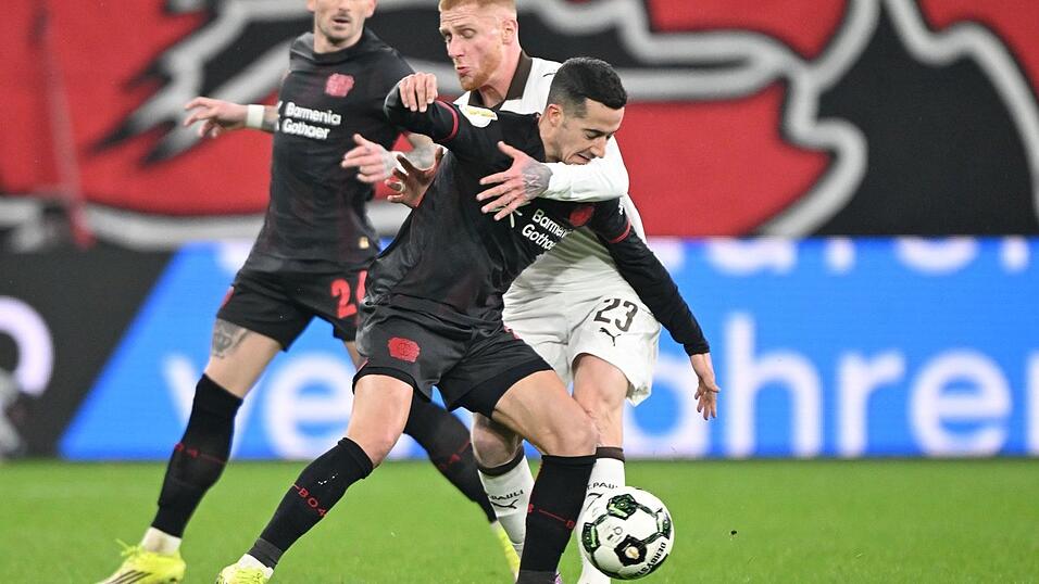 Außenseiter St. Pauli machte es Bayer Leverkusen nicht leicht. Außenseiter St. Pauli machte es Bayer Leverkusen nicht leicht.