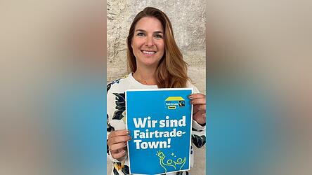 Franziska Moser, Koordinatorin der Fairtrade-Steuerungsgruppe ist stolz auf die erneute Rezertifizierung Deggendorfs als „Fairtrade-Stadt“. Franziska Moser, Koordinatorin der Fairtrade-Steuerungsgruppe ist stolz auf die erneute Rezertifizierung Deggendorfs als „Fairtrade-Stadt“.