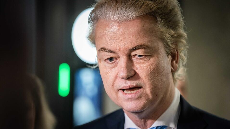 Geert Wilders gibt seine Ambitionen nicht auf. Er würde 'wenn nicht morgen, dann übermorgen' Premier werden, sagt er. Geert Wilders gibt seine Ambitionen nicht auf. Er würde 'wenn nicht morgen, dann übermorgen' Premier werden, sagt er.