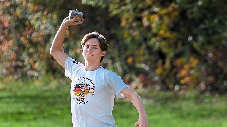 Neuer deutscher Rekordhalter im Steinstoßen - Oliver Zeno Ispan. Neuer deutscher Rekordhalter im Steinstoßen - Oliver Zeno Ispan.