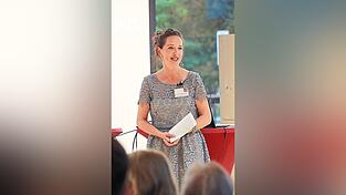 Stellt sich als interne Kandidatin der Hochschule zur Wahl: Vizepräsidentin Prof. Silvia Dollinger. Stellt sich als interne Kandidatin der Hochschule zur Wahl: Vizepräsidentin Prof. Silvia Dollinger.