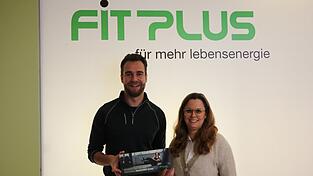 Die Fit-Plus-Geschäftsführer Susanne Grupp und Marcel Reichel freuen sich auf den Gewinner. Die Fit-Plus-Geschäftsführer Susanne Grupp und Marcel Reichel freuen sich auf den Gewinner.