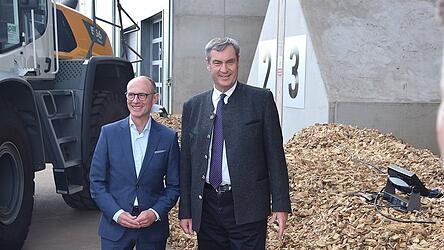 Bayernwerk-Vorstand Egon Westphal zusammen mit Bayerns Ministerpräsident Markus Söder. Bayernwerk-Vorstand Egon Westphal zusammen mit Bayerns Ministerpräsident Markus Söder.