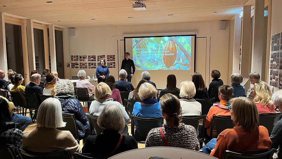 Frank Eichinger, ehemaliges Aufsichtsratmitglied von Fairtrade Deutschland, möchte das Bewusstsein der Verbraucher für fair gehandelte Produkte schärfen. Frank Eichinger, ehemaliges Aufsichtsratmitglied von Fairtrade Deutschland, möchte das Bewusstsein der Verbraucher für fair gehandelte Produkte schärfen.