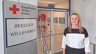 Auf seiner von Yvonne Schönemann geleiteten Pflegestation in Roding hat das BRK Cham derzeit 36 Betten. In der neuen Einrichtung auf dem Gesundheitscampus sollen die Kapazitäten laut derzeitigen Überlegungen auf 60 Plätze ausgebaut werden. Auf seiner von Yvonne Schönemann geleiteten Pflegestation in Roding hat das BRK Cham derzeit 36 Betten. In der neuen Einrichtung auf dem Gesundheitscampus sollen die Kapazitäten laut derzeitigen Überlegungen auf 60 Plätze ausgebaut werden.