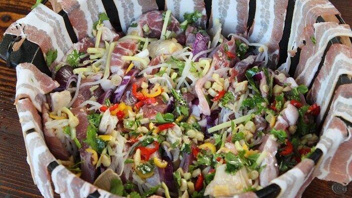 Statt klassischem Schichtfleisch stellt Anja Auer diese Woche eine asiatische Abwandlung des Gerichts vor. Statt klassischem Schichtfleisch stellt Anja Auer diese Woche eine asiatische Abwandlung des Gerichts vor.