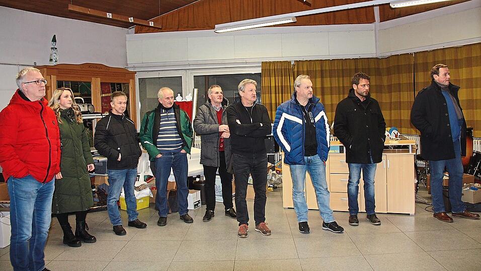 Die Gemeinderäte wurden über die Planungen für die Sanierung der Pavillons informiert. Die Gemeinderäte wurden über die Planungen für die Sanierung der Pavillons informiert.