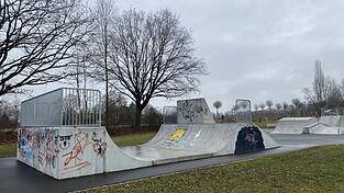 Neben dem Skatepark kann sich Bügermeister Martin Stoiber auch einen Pump-Track für Radfahrer vorstellen. Neben dem Skatepark kann sich Bügermeister Martin Stoiber auch einen Pump-Track für Radfahrer vorstellen.