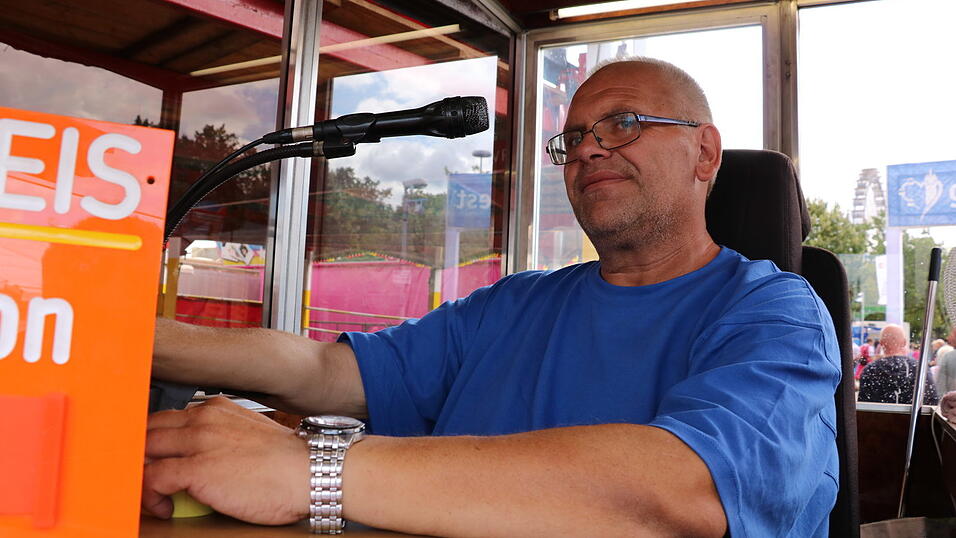 Selbst fahren – und das schneller als im Autoscooter: Das macht für Michael Pelzer die Go-Kart-Bahn aus. Selbst fahren – und das schneller als im Autoscooter: Das macht für Michael Pelzer die Go-Kart-Bahn aus.