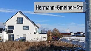 Der Gemeinderat hat die Umbenennung der Hermann-Gmeiner-Straße endgültig beschlossen. Der Gemeinderat hat die Umbenennung der Hermann-Gmeiner-Straße endgültig beschlossen.