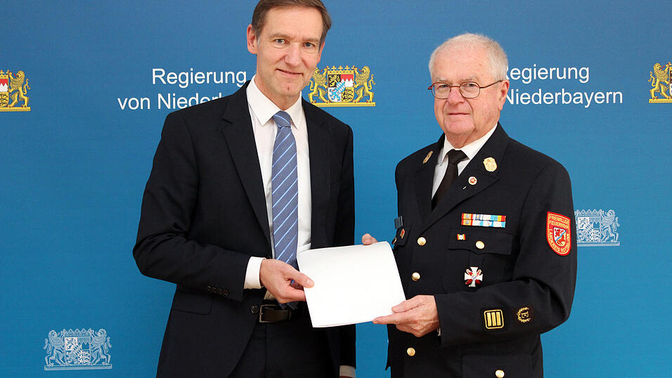 Anton Eichlseder, Ehrenkreisbrandinspektor Landkreis Rottal-Inn Anton Eichlseder, Ehrenkreisbrandinspektor Landkreis Rottal-Inn