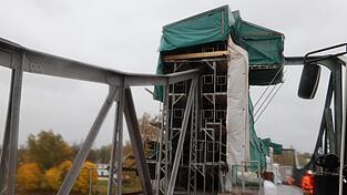 Wie lautet der weitere Zeitplan für die Sanierung der Isarbrücke? Das fragen sich neben vielen Bürgern auch die Stadträte der Bergstadt. Das Staatliche Bauamt informiert demnächst den Stadtrat. Wie lautet der weitere Zeitplan für die Sanierung der Isarbrücke? Das fragen sich neben vielen Bürgern auch die Stadträte der Bergstadt. Das Staatliche Bauamt informiert demnächst den Stadtrat.