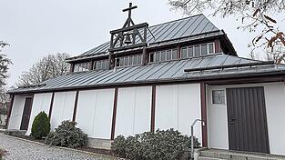 Die Christuskirche dient der evangelischen Pfarrgemeinde seit 75 Jahren als Heimat. Am Sonntag, 7. Dezember, wird mit einem Gottesdienst das Kirchweihjubiläum gefeiert Die Christuskirche dient der evangelischen Pfarrgemeinde seit 75 Jahren als Heimat. Am Sonntag, 7. Dezember, wird mit einem Gottesdienst das Kirchweihjubiläum gefeiert