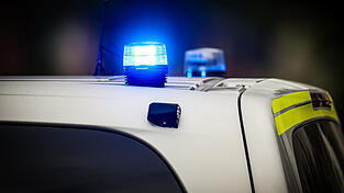 Ein stark dementer Patient hat in einem Seniorenheim im Landkreis Landshut randaliert. (Symbolbild) Ein stark dementer Patient hat in einem Seniorenheim im Landkreis Landshut randaliert. (Symbolbild)