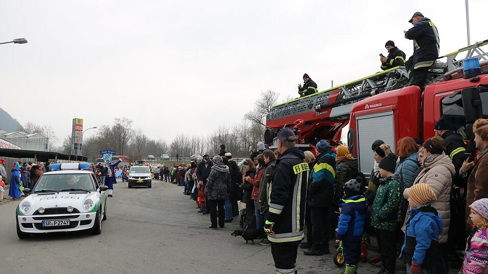 Beim Bogener Faschingsumzug war einiges geboten. Beim Bogener Faschingsumzug war einiges geboten.