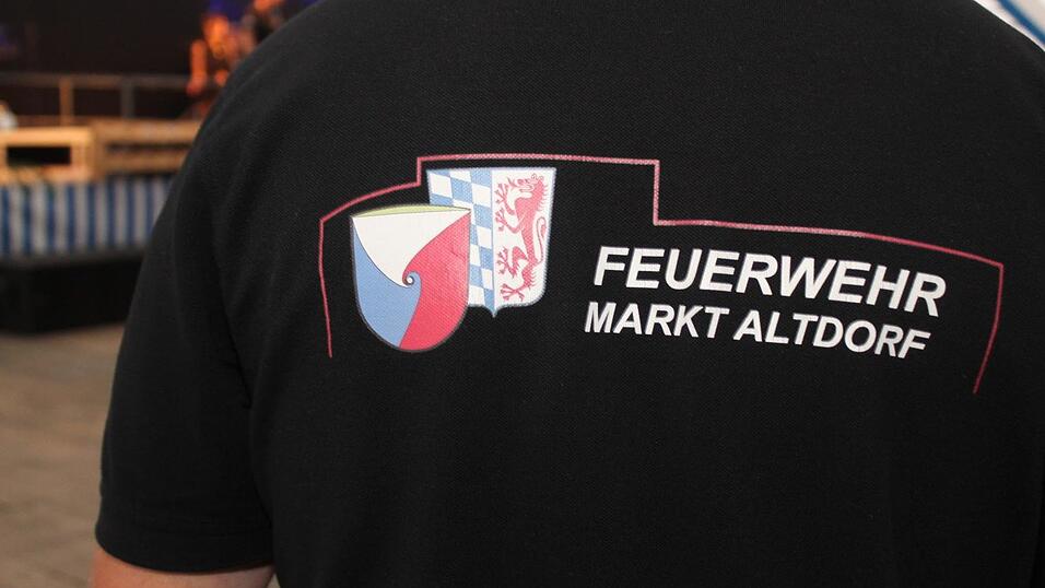 Zur Musik von Headless wurde ausgelassen gefeiert. Zur Musik von Headless wurde ausgelassen gefeiert.