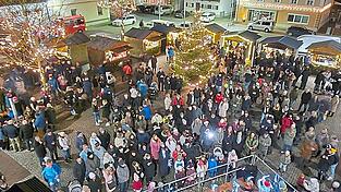 Der Nikolausmarkt war bestens besucht. Der Nikolausmarkt war bestens besucht.